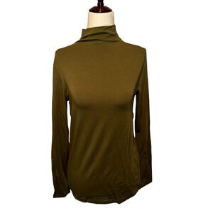 Oak and Fort Dark Olive Turtleneck